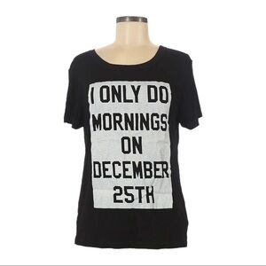 🌺 Prince Peter Collection Christmas Morning Bloomingdales Graphic Tee NWT Sz M